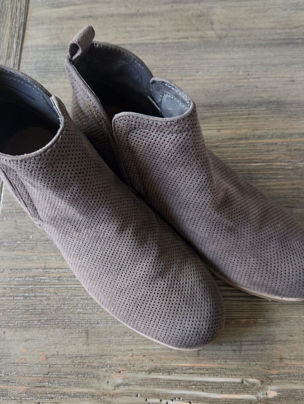 Dv Dolce Vita Short Bootie Perforated Suede Ankle Boots in Taupe Womens Size 6